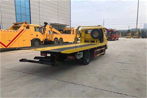 正安非事故拖车